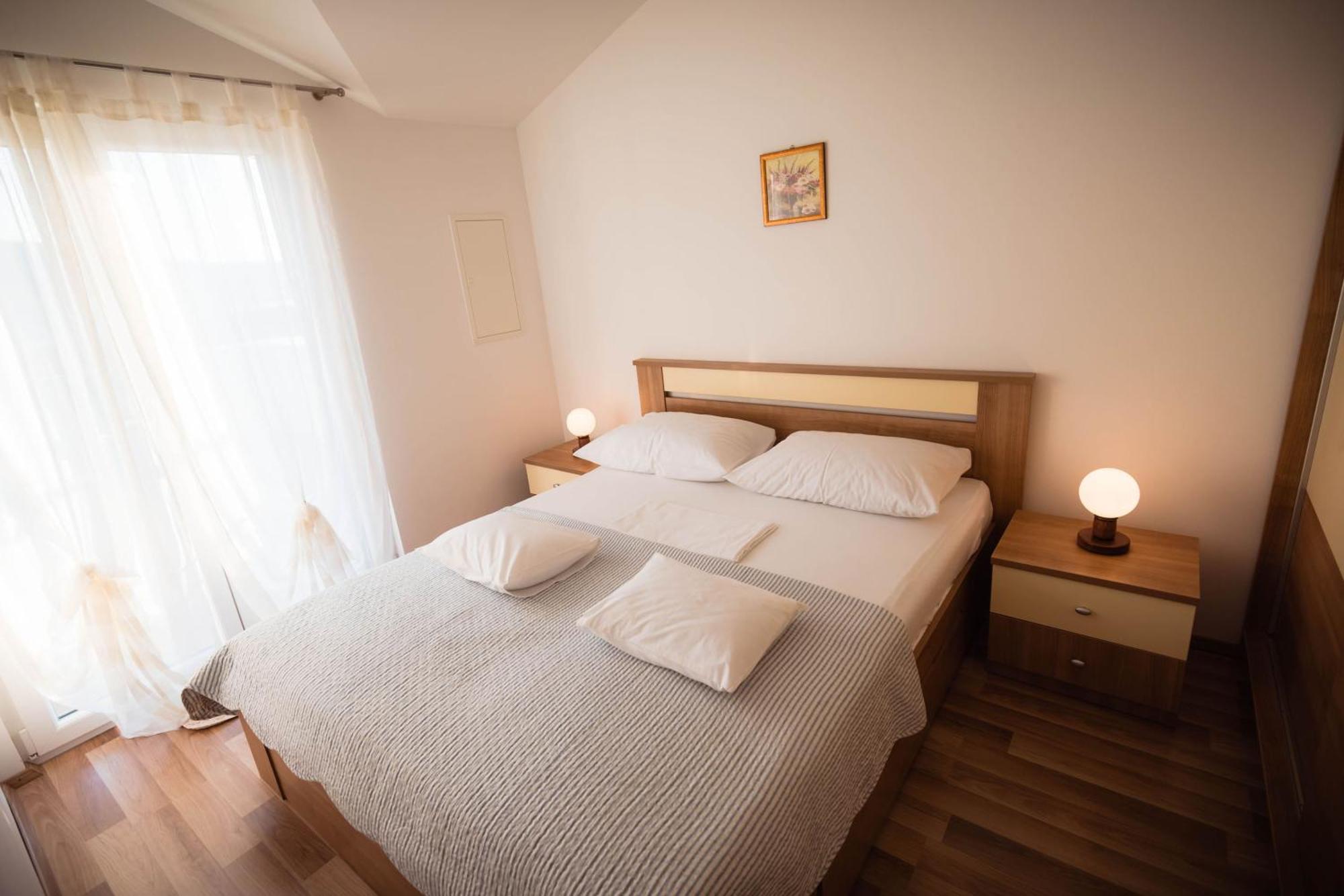 Apartmani Bare I Danica Grebaštica Exteriör bild