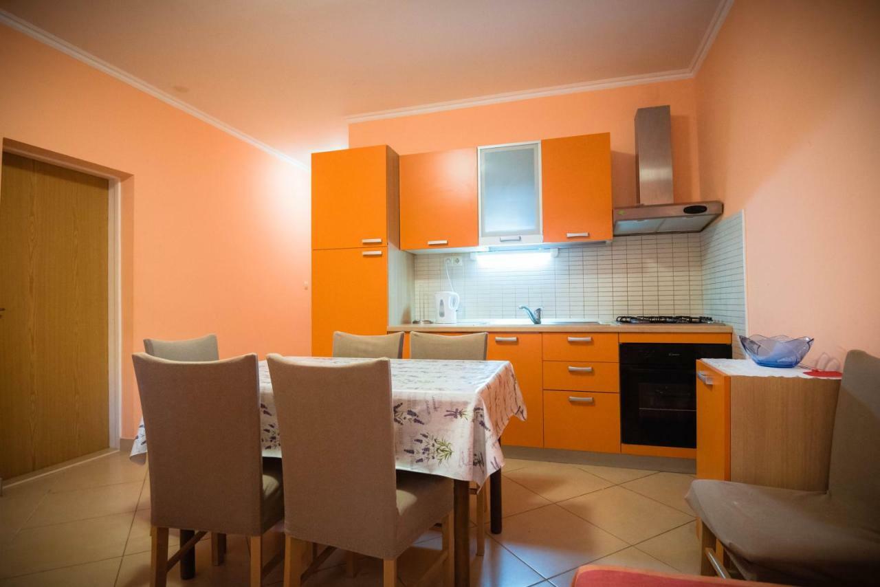 Apartmani Bare I Danica Grebaštica Exteriör bild
