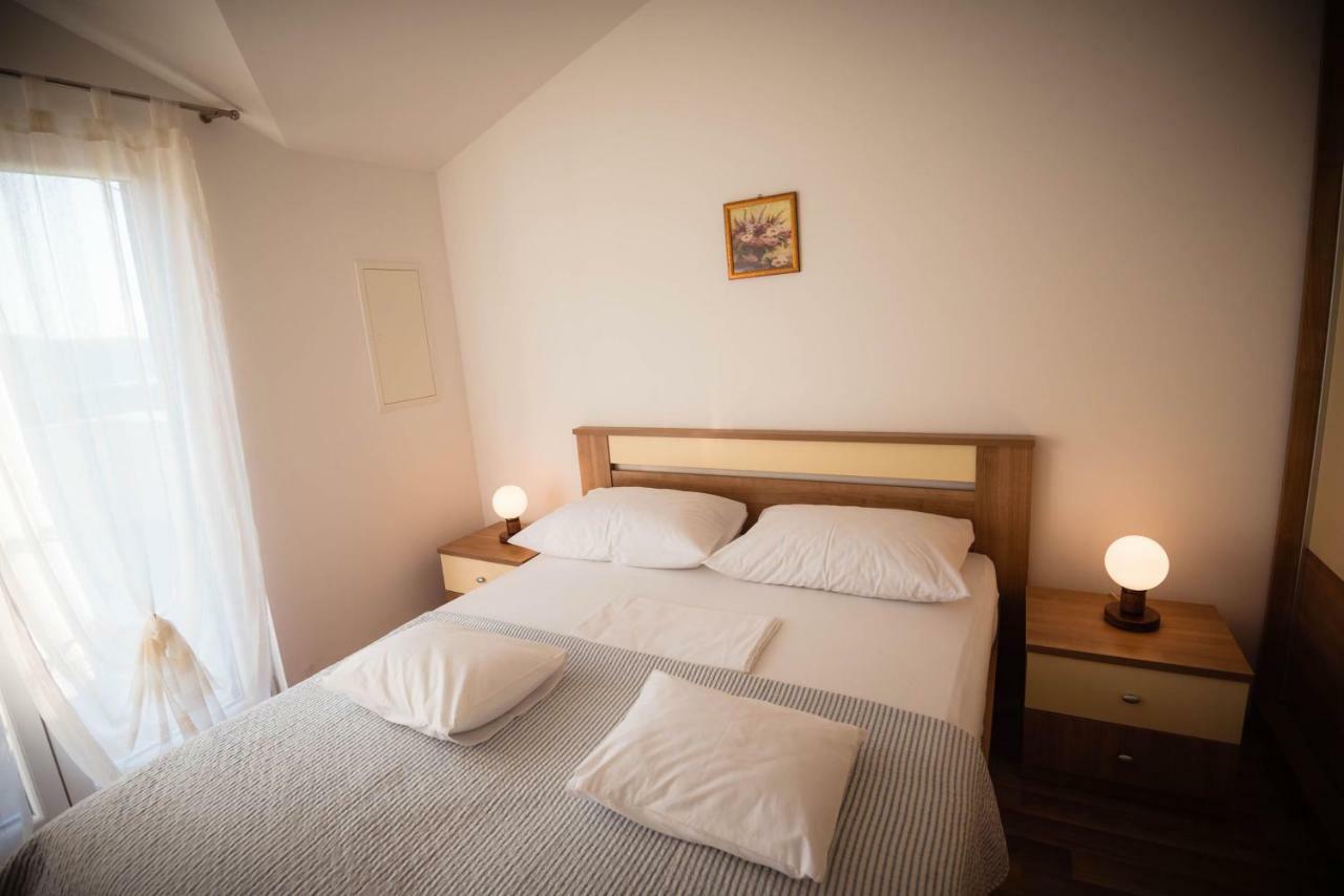 Apartmani Bare I Danica Grebaštica Exteriör bild
